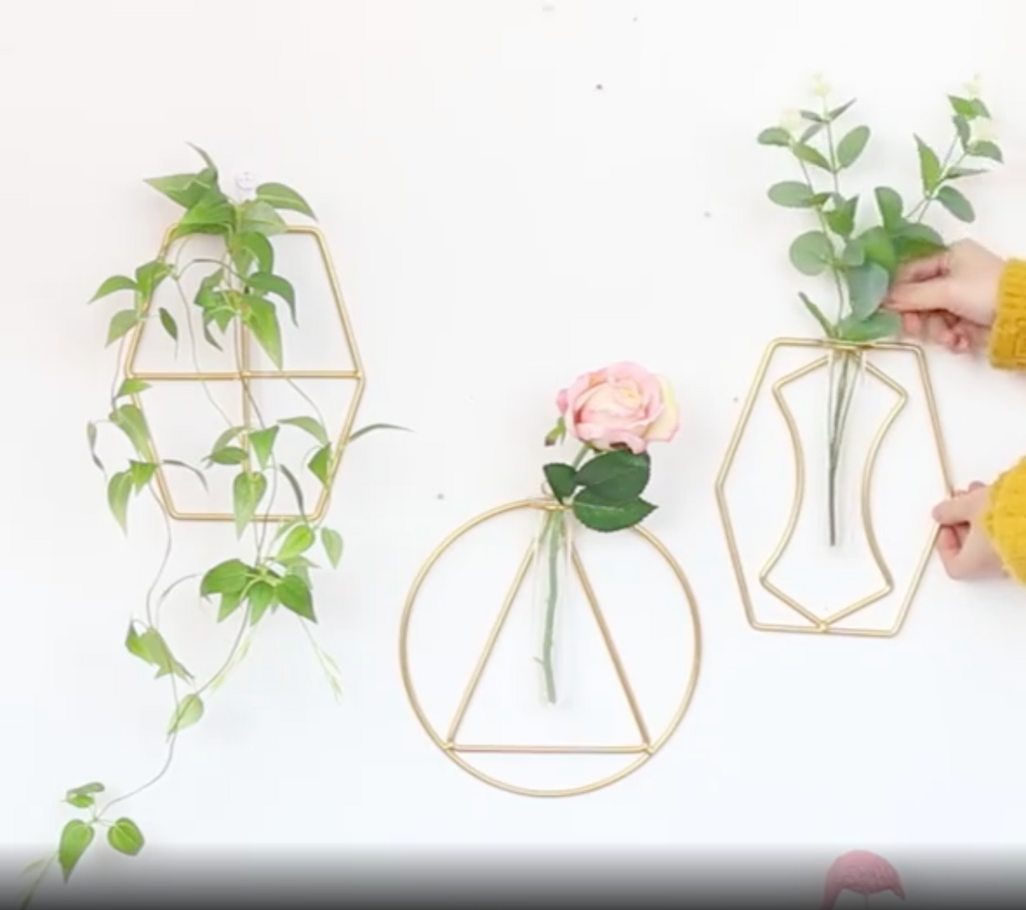 Metal Wall Hanging Vial
