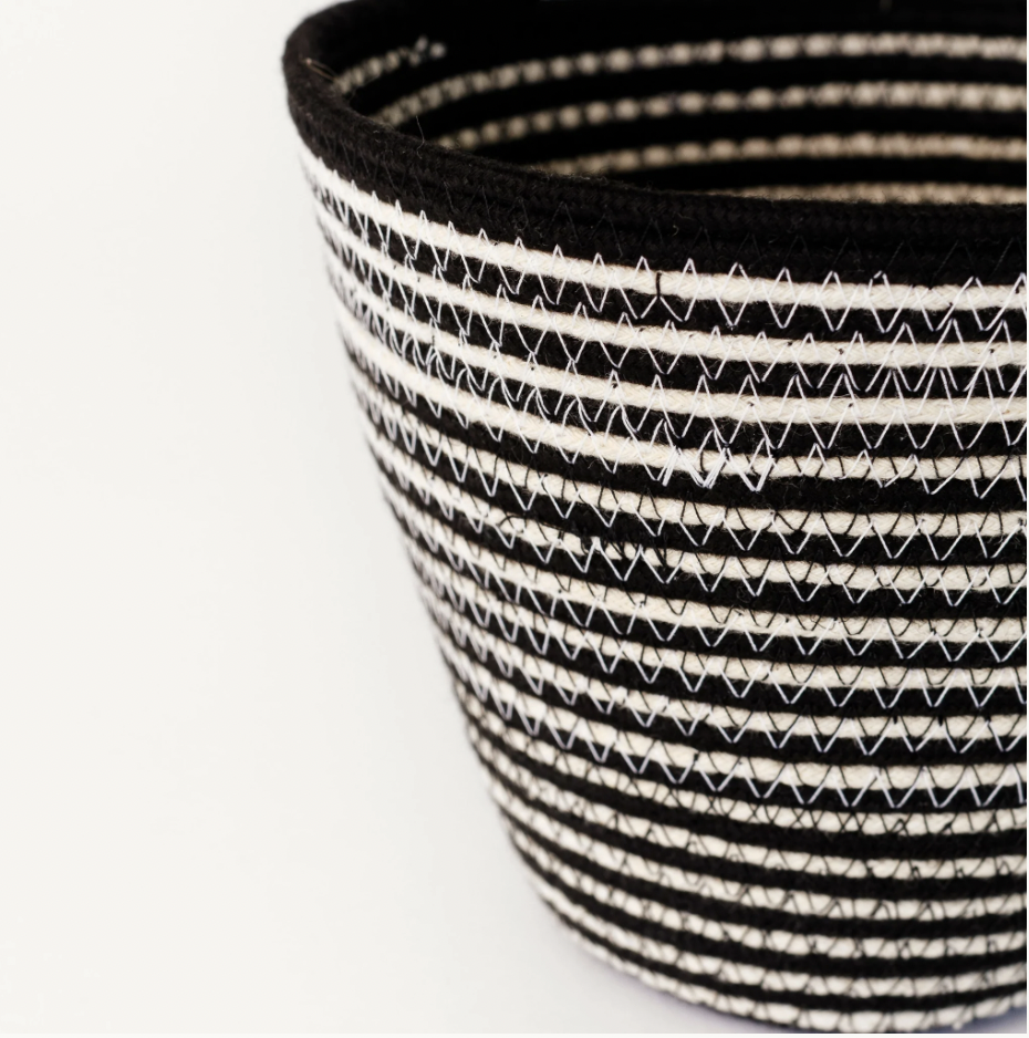 Black and White Stripe Rope Planter