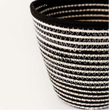 Black and White Stripe Rope Planter